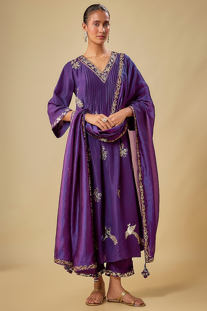 Baigani Silk Patra Work Kurta Set by Punit Balana at Pernia's Pop Up Shop