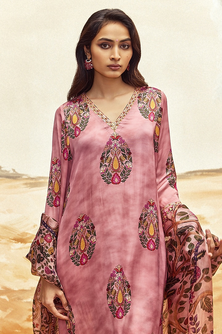Dusky Pink Satin Silk Printed Kurta Set by Punit Balana at Pernia's Pop Up Shop