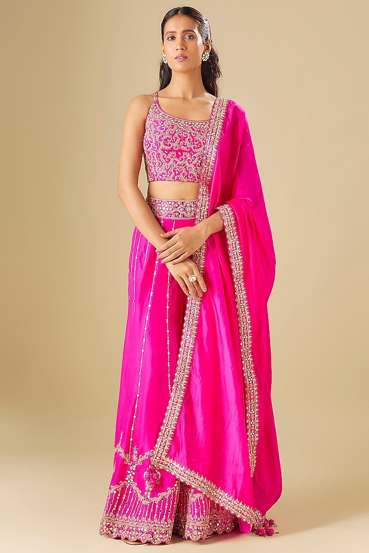 Gulabi Gulaal Silk Mirror Embroidered Bridal Sharara Set by Punit Balana at Pernia's Pop Up Shop