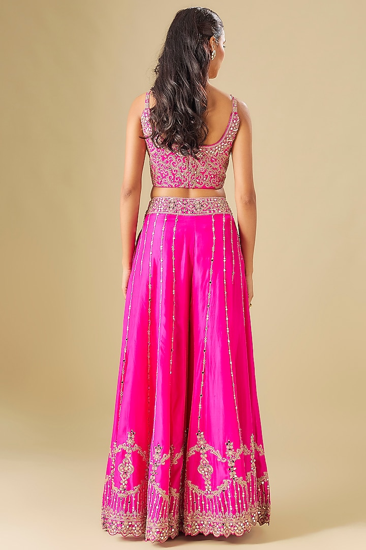 Gulabi Gulaal Silk Mirror Embroidered Bridal Sharara Set by Punit Balana at Pernia's Pop Up Shop