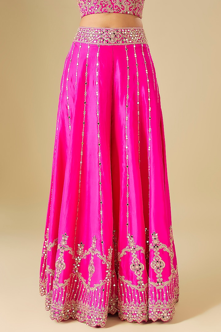 Gulabi Gulaal Silk Mirror Embroidered Bridal Sharara Set by Punit Balana at Pernia's Pop Up Shop