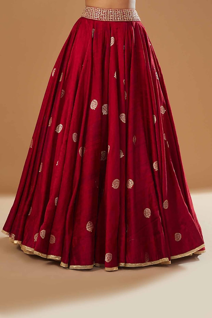 Red Banarasi Silk & Organza Silk Embroidered Wedding Lehenga Set by Punit Balana at Pernia's Pop Up Shop