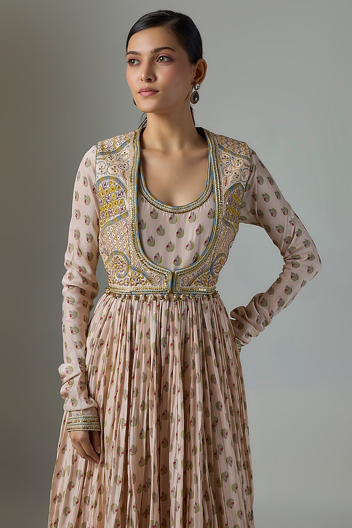 Buttercup Chanderi Silk Resham Embroidered Wedding Anarkali Set by Punit Balana at Pernia's Pop Up Shop