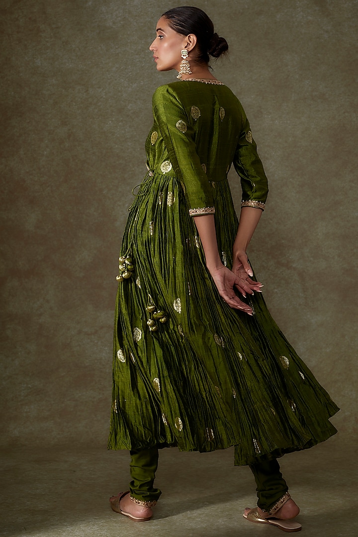 Green Banarasi Raw Silk Embroidered Bridal Anarkali Set by Punit Balana at Pernia's Pop Up Shop