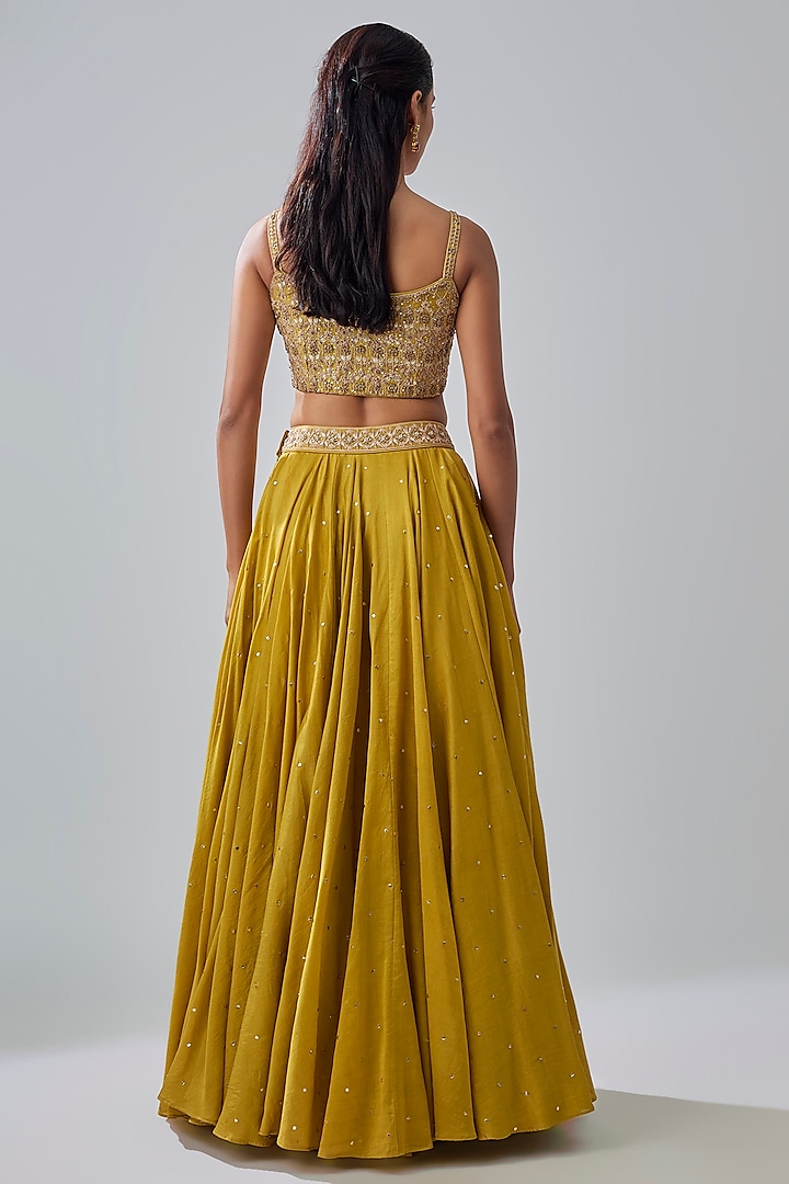 Heena Green Chanderi Silk Marodri Embroidered Wedding Lehenga Set by Punit Balana at Pernia's Pop Up Shop