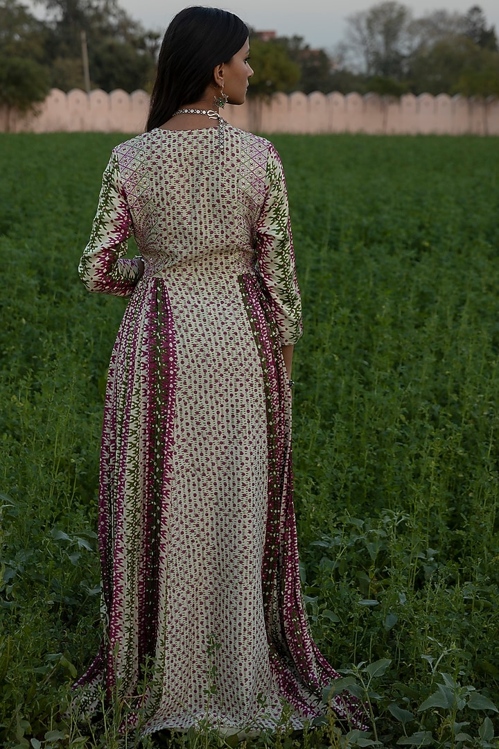 Purple & Green Resham Kurta Set by Punit Balana at Pernia's Pop Up Shop