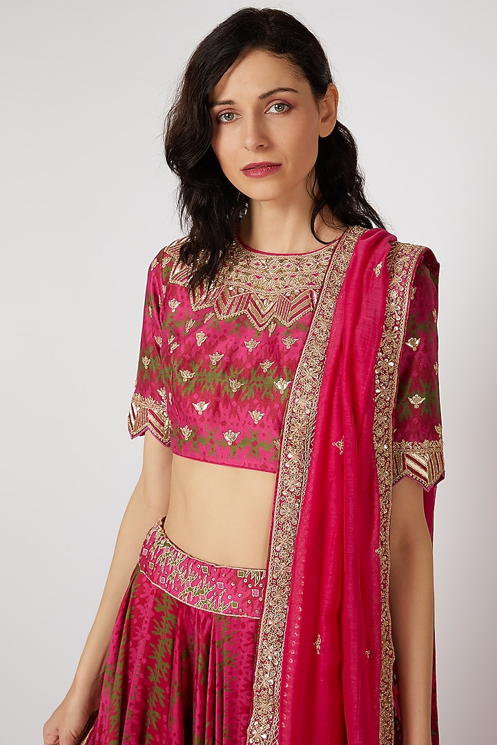 Red Printed Wedding Lehenga Set by Punit Balana at Pernia's Pop Up Shop
