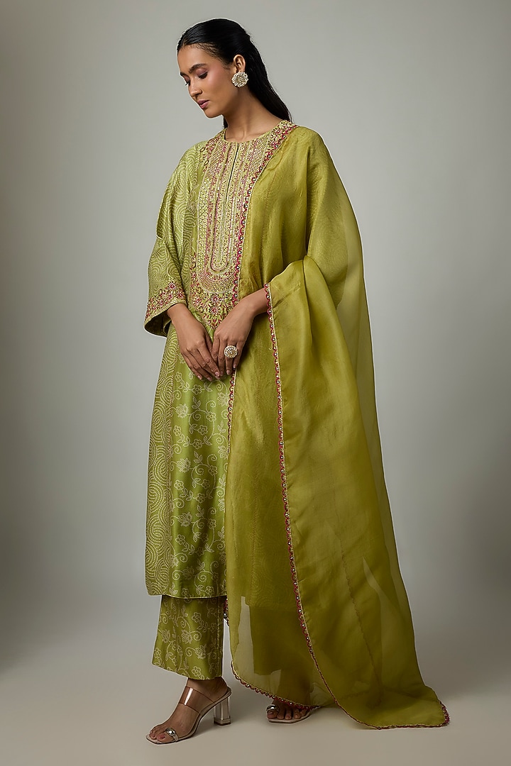 Heena Green Handloom Chanderi Bandhani Printed Kurta Set by Punit Balana at Pernia's Pop Up Shop