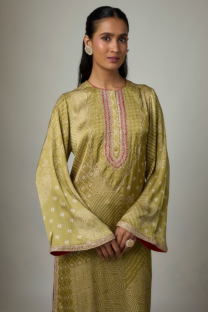 Heena Green Handloom Chanderi Bandhani Printed Kaftan by Punit Balana at Pernia's Pop Up Shop