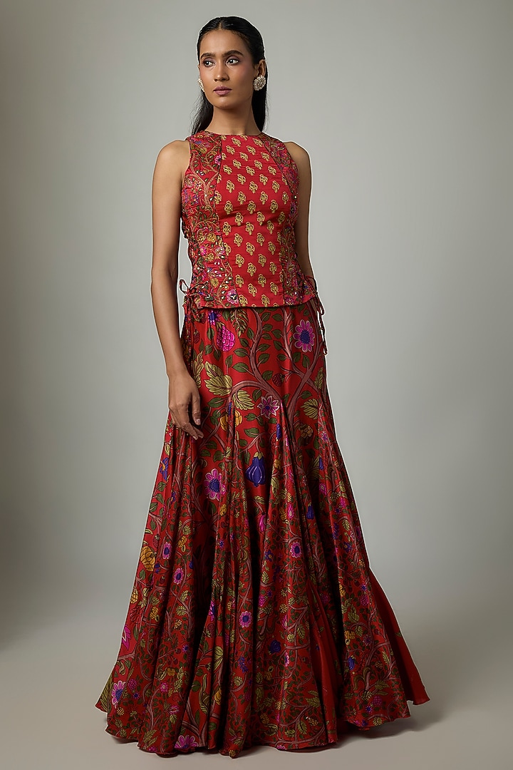 Surkh Lal Chanderi Silk Floral Printed Mermaid Skirt Set by Punit Balana at Pernia's Pop Up Shop