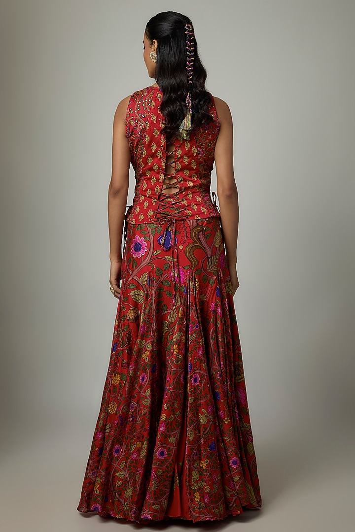 Surkh Lal Chanderi Silk Floral Printed Mermaid Skirt Set by Punit Balana at Pernia's Pop Up Shop