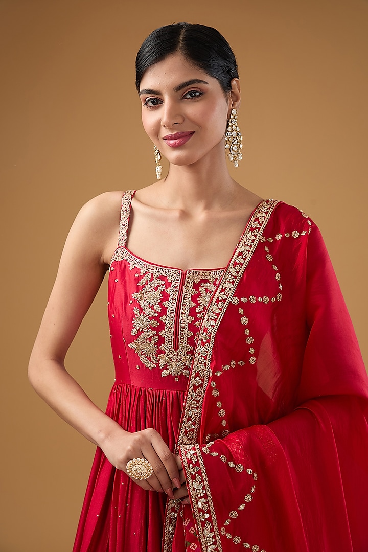 Red Chanderi Silk & Organza Silk Zardosi Work Wedding Anarkali Set by Punit Balana at Pernia's Pop Up Shop
