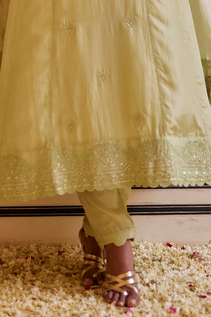 Mint Silk & Organza Silk Embroidered Kurta Set by Punit Balana at Pernia's Pop Up Shop