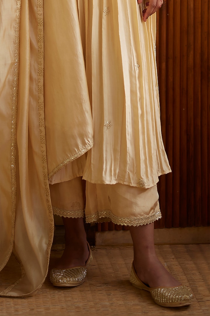 Buttercup Silk & Organza Silk Embroidered Wedding Anarkali Set by Punit Balana at Pernia's Pop Up Shop