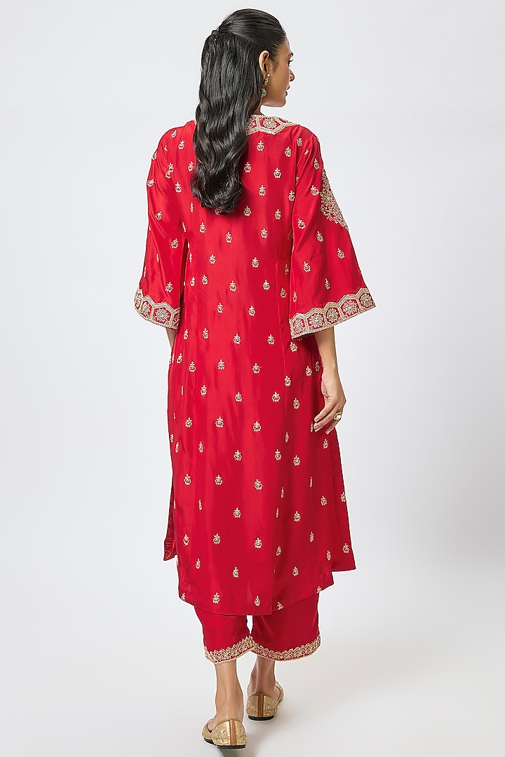 Surkh Laal Silk Printed & Marodi Work Kurta Set by Punit Balana at Pernia's Pop Up Shop