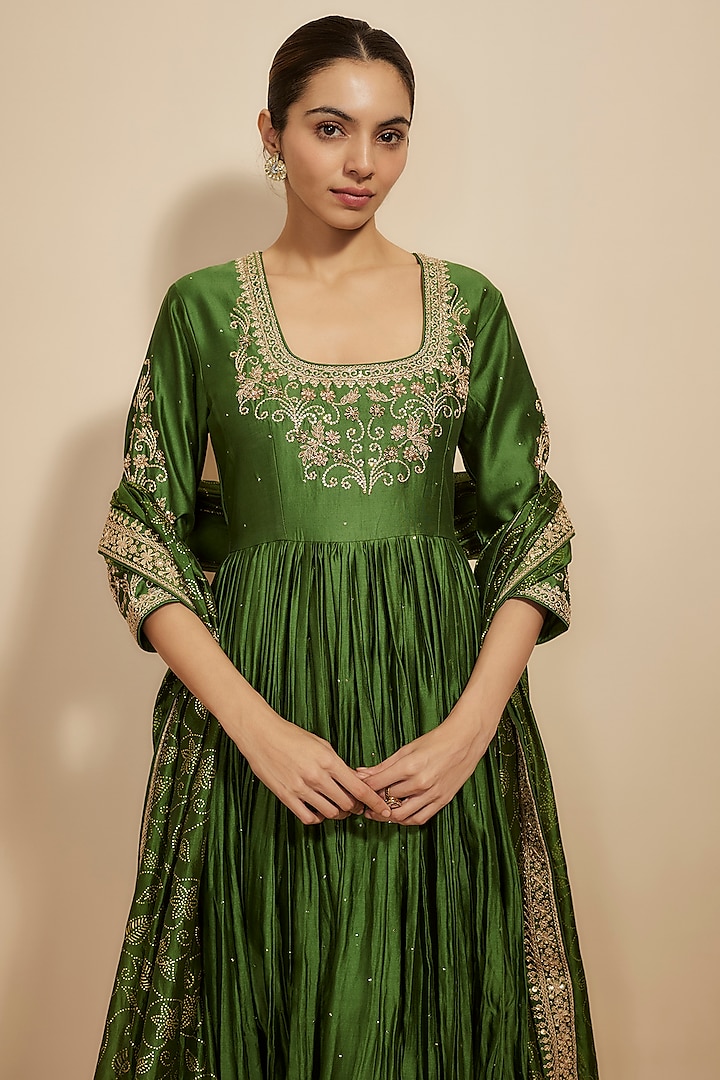 Green Chanderi Silk & Organza Silk Zardosi Embroidered Wedding Anarkali Set by Punit Balana at Pernia's Pop Up Shop