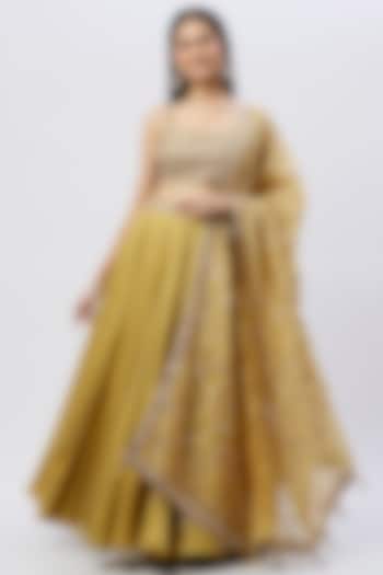 Henna Green Embroidered Wedding Lehenga Set by Punit Balana at Pernia's Pop Up Shop