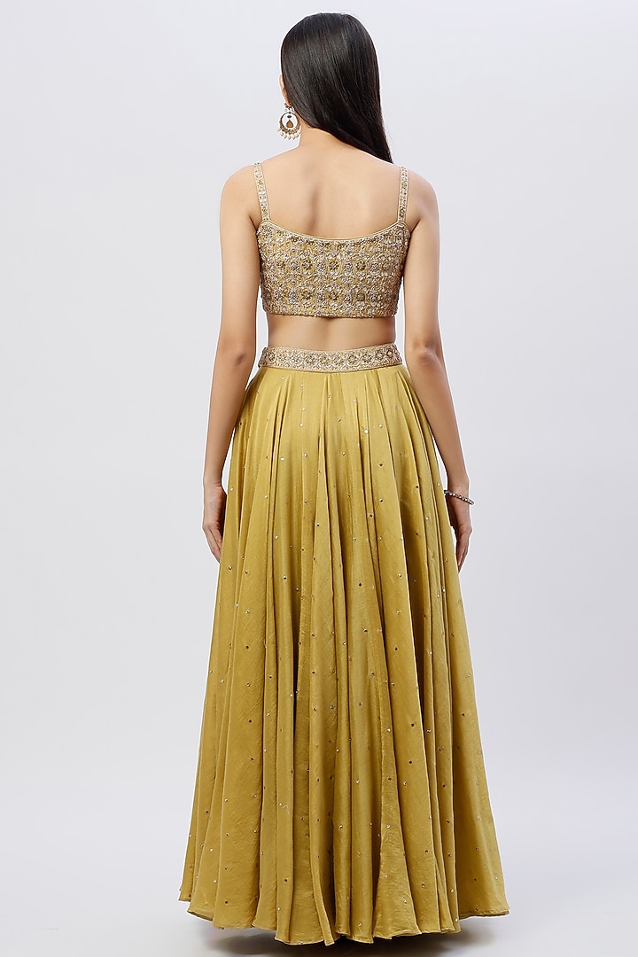 Henna Green Embroidered Wedding Lehenga Set by Punit Balana at Pernia's Pop Up Shop