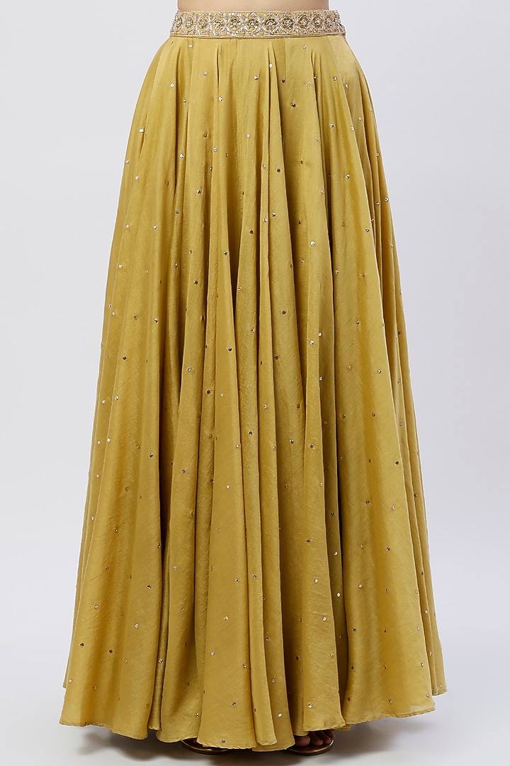 Henna Green Embroidered Wedding Lehenga Set by Punit Balana at Pernia's Pop Up Shop