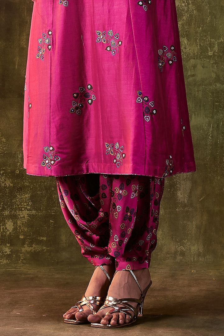 Rani Pink Printed Kurta Set by Punit Balana at Pernia's Pop Up Shop