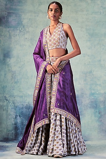Grey Printed Wedding Lehenga Set by Punit Balana at Pernia's Pop Up Shop