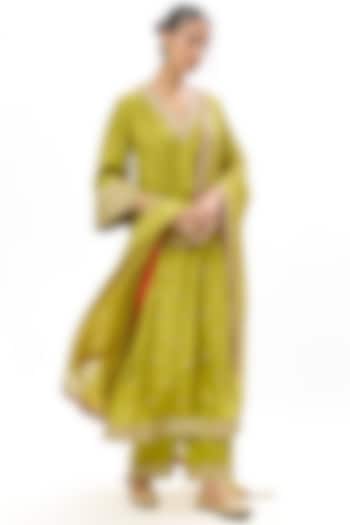 Heena Green Pure Silk Marodi Embroidered Choga Kurta Set by Punit Balana at Pernia's Pop Up Shop