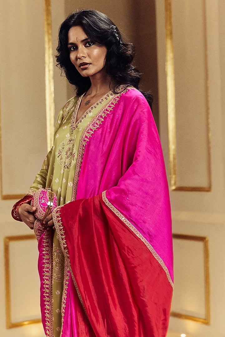 Heena Green Satin Silk Applique Embroidered Kurta Set by Punit Balana at Pernia's Pop Up Shop