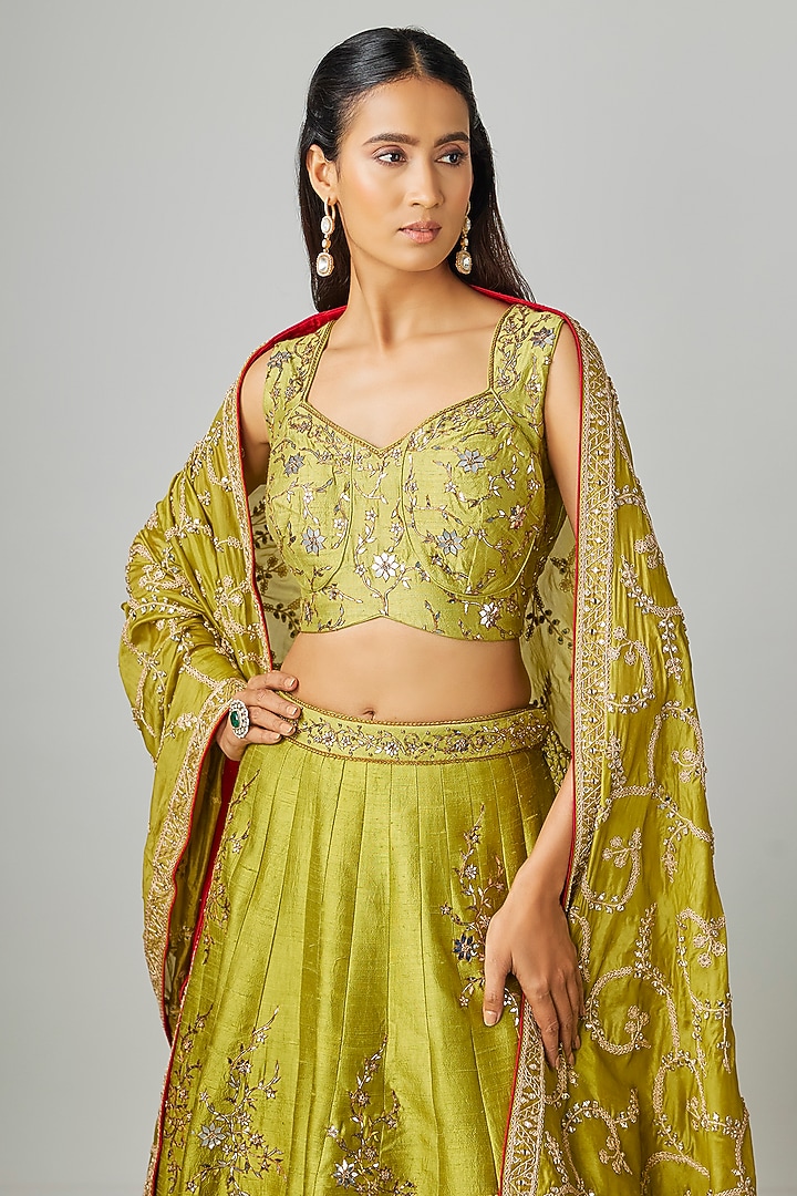 Dry Heena Green Raw Silk Foil Work Bridal Lehenga Set by Punit Balana at Pernia's Pop Up Shop