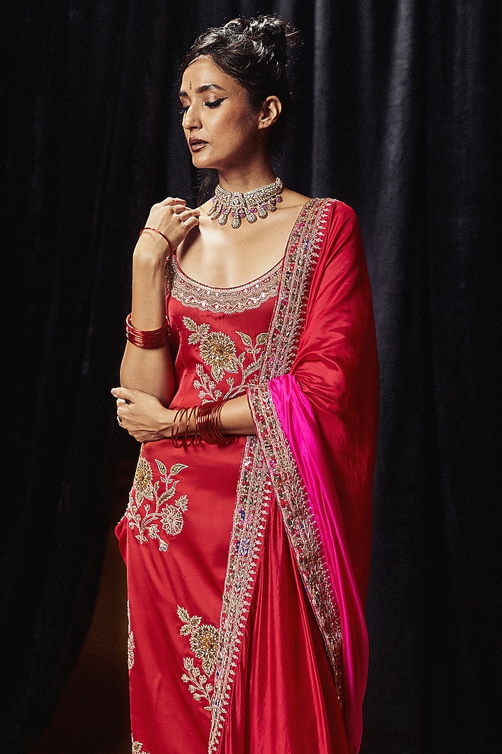 Surkh Laal Satin Silk Floral Boota Printed Kurta Set by Punit Balana at Pernia's Pop Up Shop