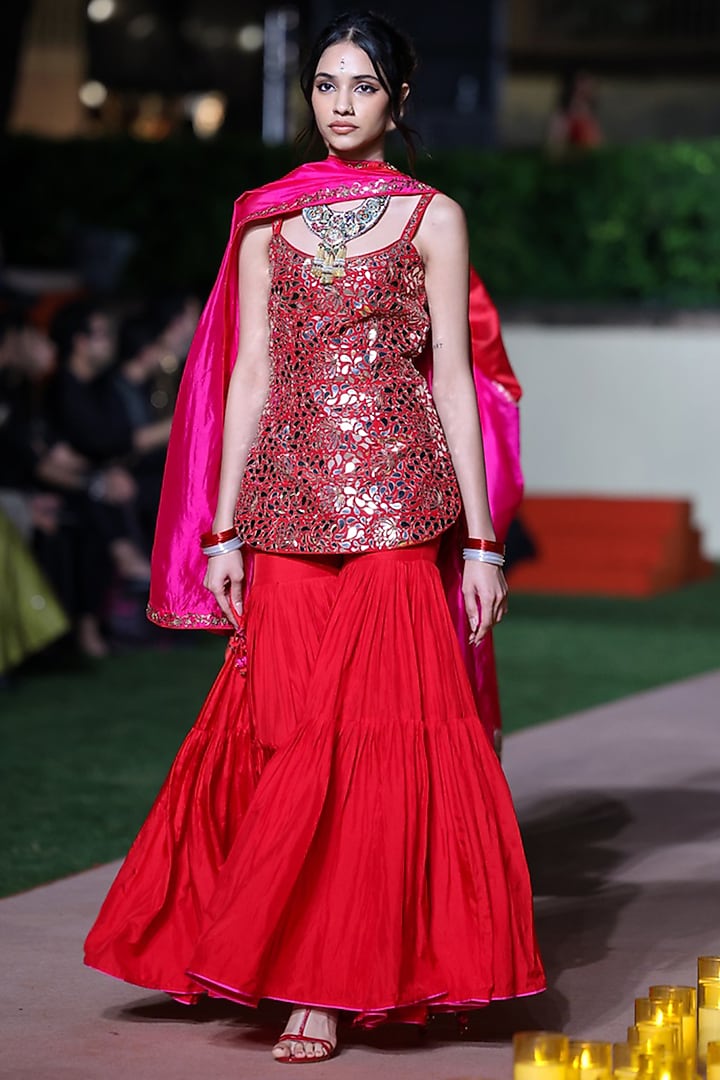 Surkh Laal Silk Gharara Set by Punit Balana at Pernia's Pop Up Shop