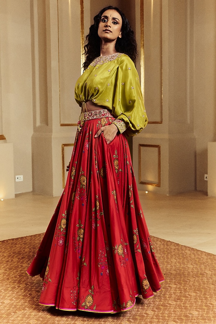 Surkh Laal Chanderi Silk Gota Embroidered Skirt Set by Punit Balana at Pernia's Pop Up Shop