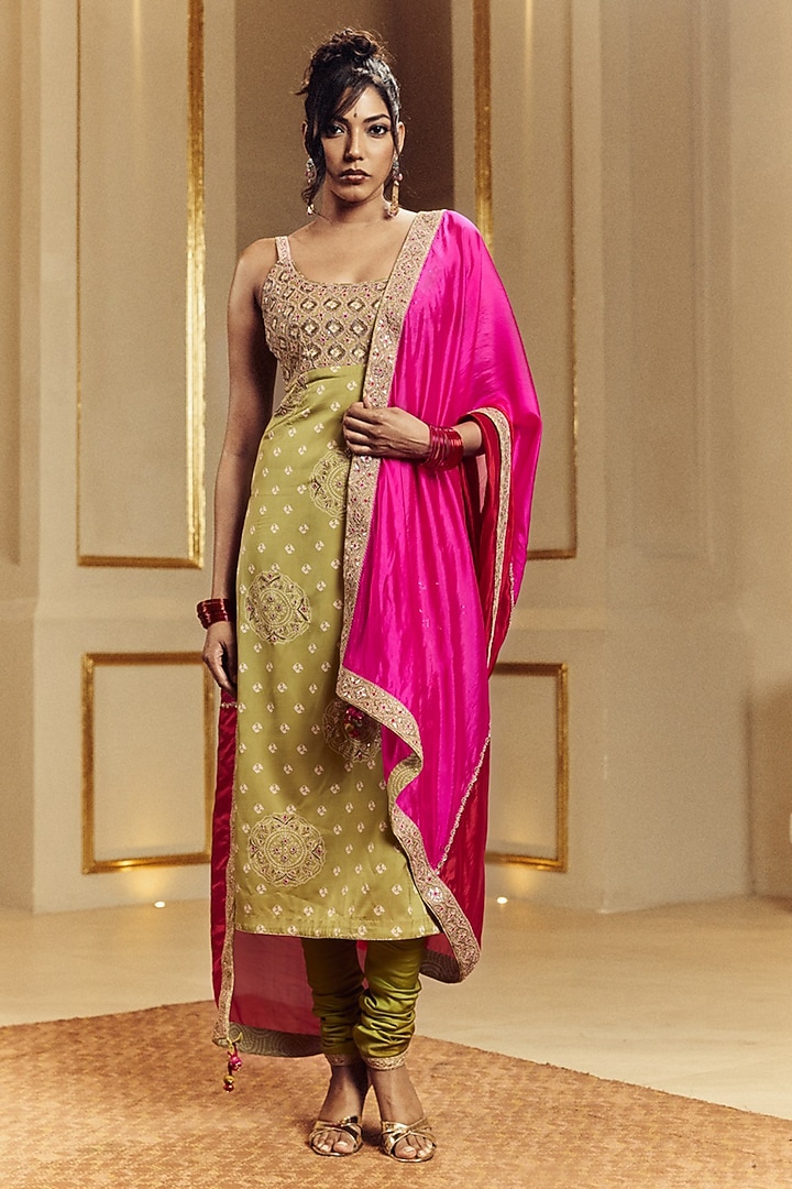 Heena Green Satin Silk Marodi Embroidered Kurta Set by Punit Balana at Pernia's Pop Up Shop