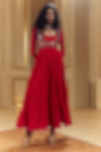 Surkh Laal Crushed Tissue Tilla Work Wedding Anarkali Set by Punit Balana at Pernia's Pop Up Shop