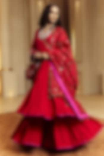 Surkh Laal Silk Tilla Work Bridal Anarkali Set by Punit Balana at Pernia's Pop Up Shop