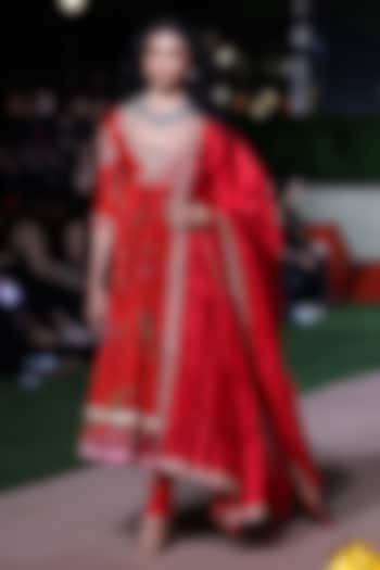 Surkh Laal Chanderi Silk Marodi Embroidered Bridal Anarkali Set by Punit Balana at Pernia's Pop Up Shop