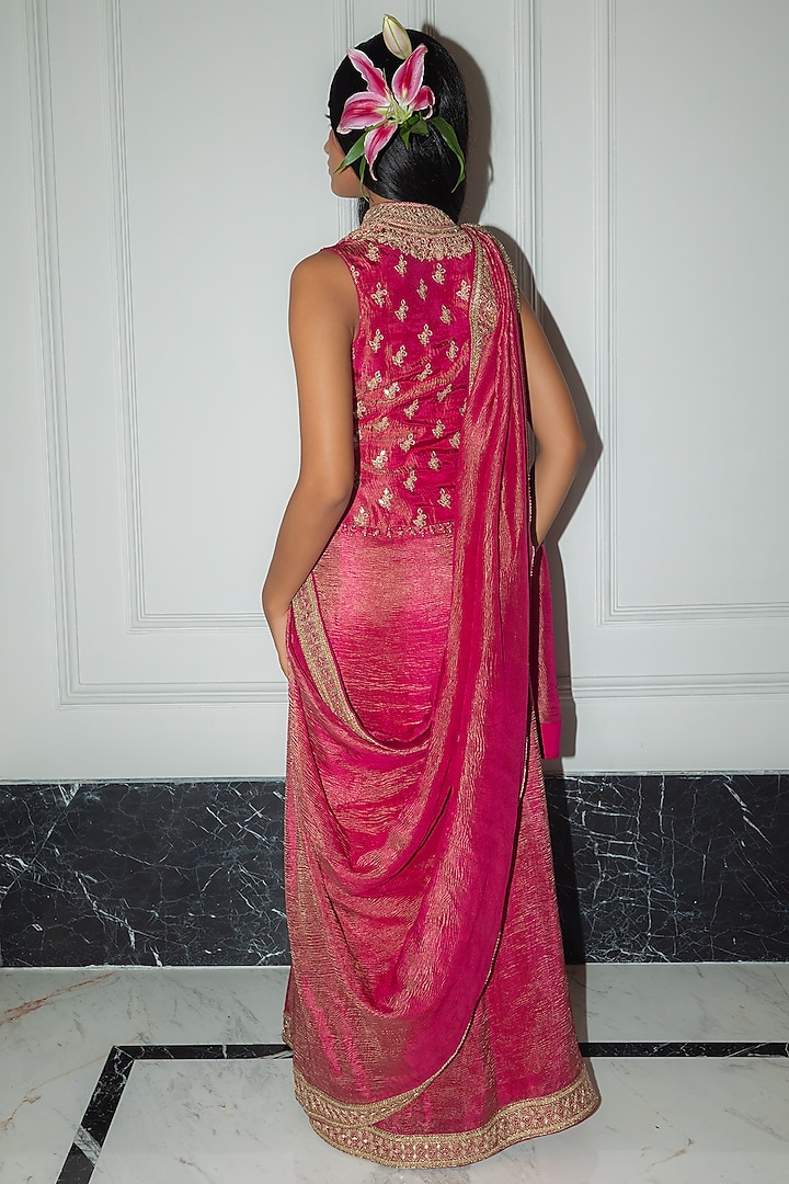 Raspberry Banarasi Crushed Tissue Silk Reception Saree Set by Punit Balana at Pernia's Pop Up Shop