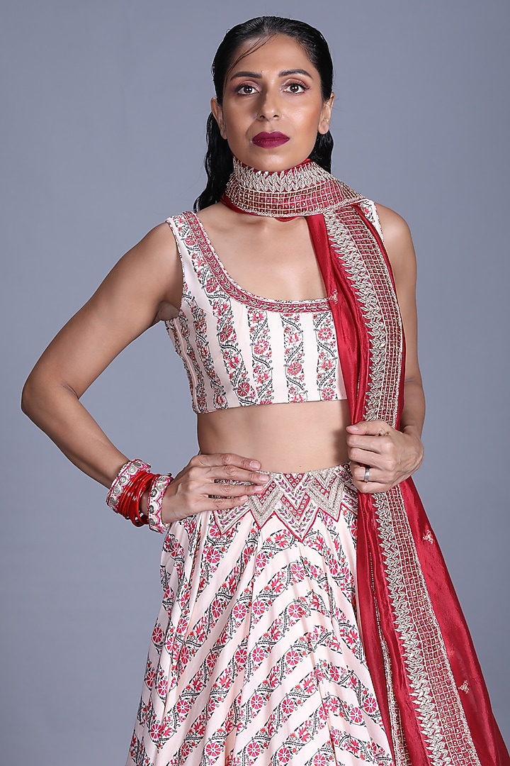 Cream Hand Embroidered Wedding Lehenga Set by Punit Balana at Pernia's Pop Up Shop