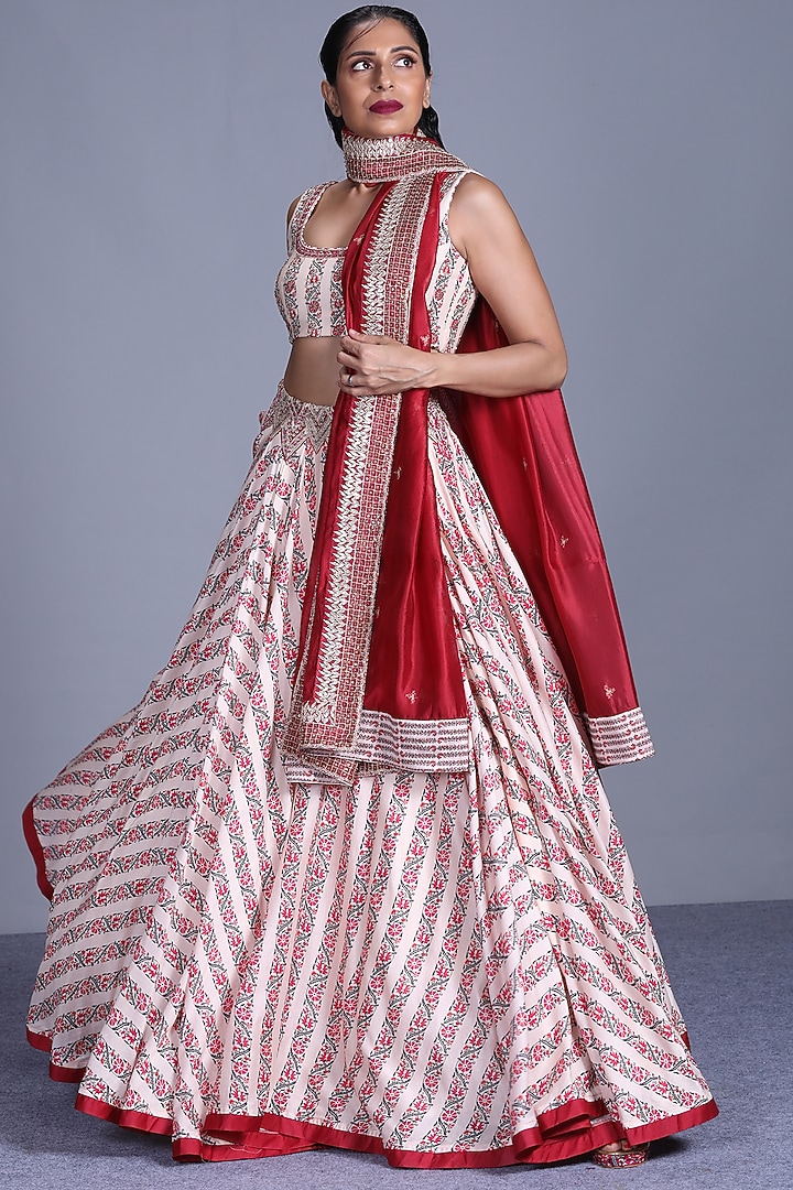 Cream Hand Embroidered Wedding Lehenga Set by Punit Balana at Pernia's Pop Up Shop