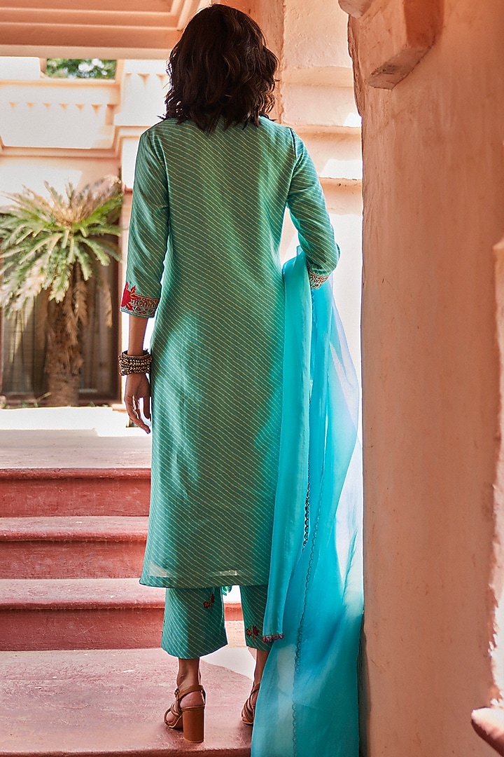 Turquoise Embroidered Kurta Set by Punit Balana at Pernia's Pop Up Shop