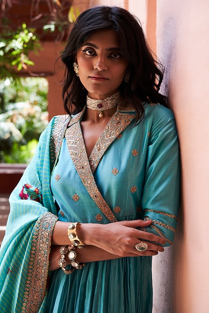 Turquoise Embroidered Angrakha Kurta Set by Punit Balana at Pernia's Pop Up Shop