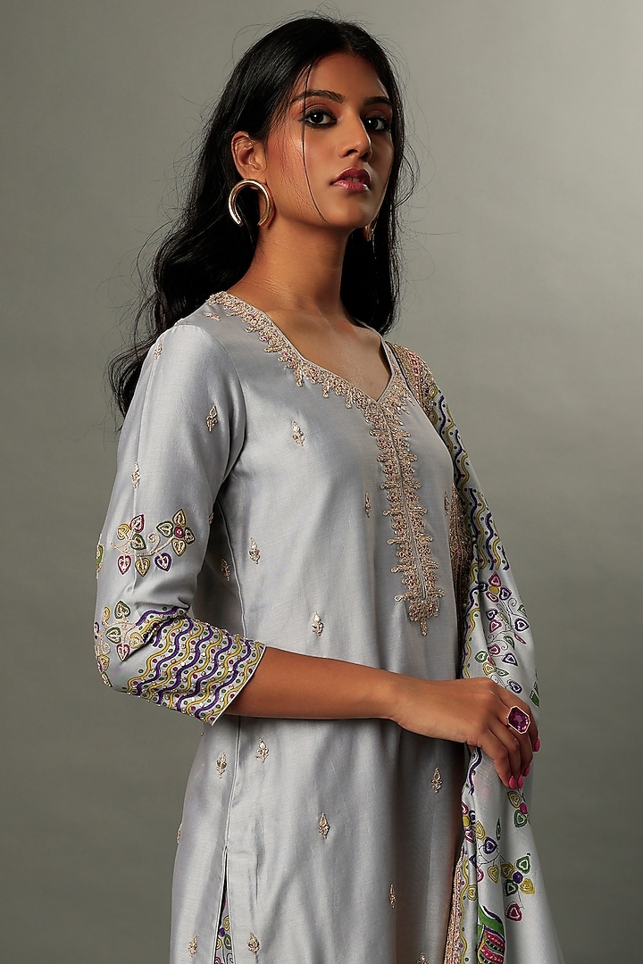Grey Printed & Embroidered Kurta Set by Punit Balana at Pernia's Pop Up Shop