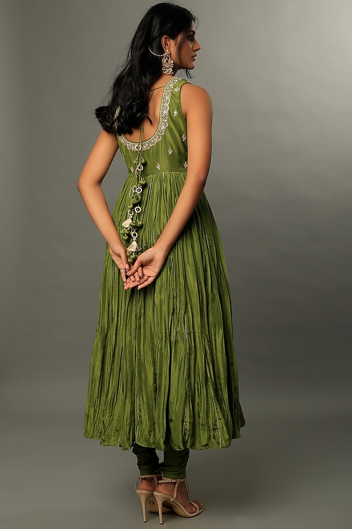 Emerald Green Chanderi Silk Wedding Anarkali Set by Punit Balana at Pernia's Pop Up Shop