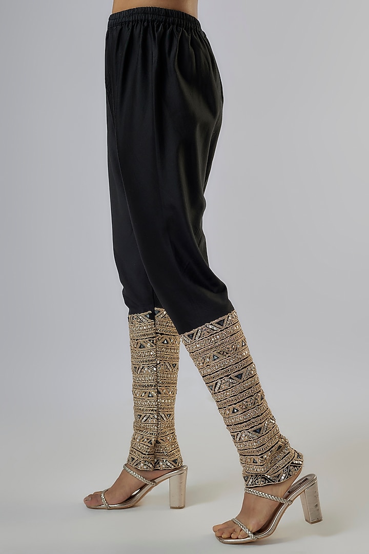 Black Silk & Organza Silk Mirror Embroidered Strappy Kurta Set by Punit Balana at Pernia's Pop Up Shop