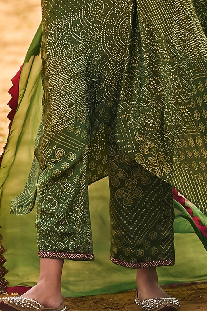 Green Satin Silk Embroidered & Printed Kaftan Set by Punit Balana at Pernia's Pop Up Shop