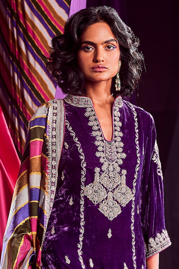 Purple Embroidered Kurta Set by Punit Balana at Pernia's Pop Up Shop
