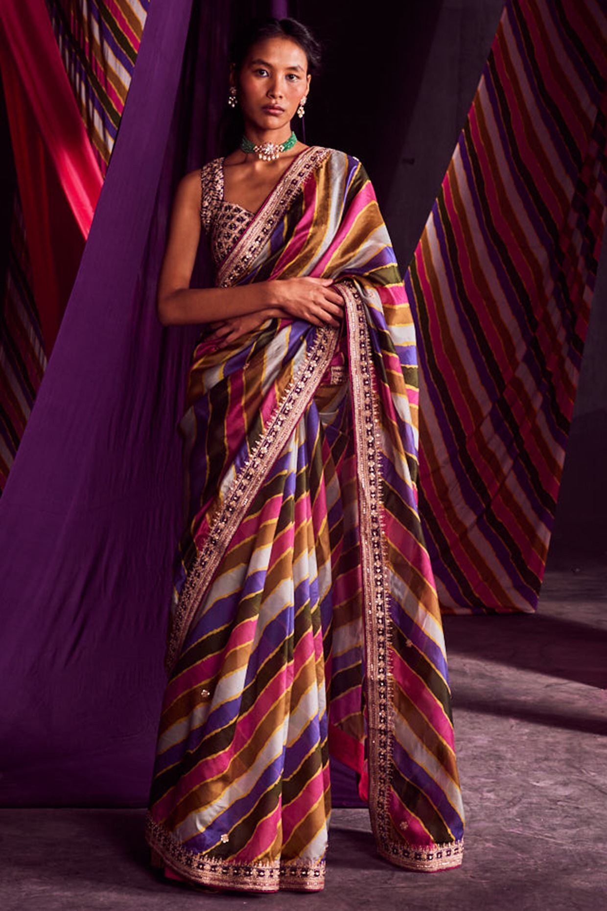 Buy Multicolor Saree With Abstract Print And Unstitched Blouse Piece