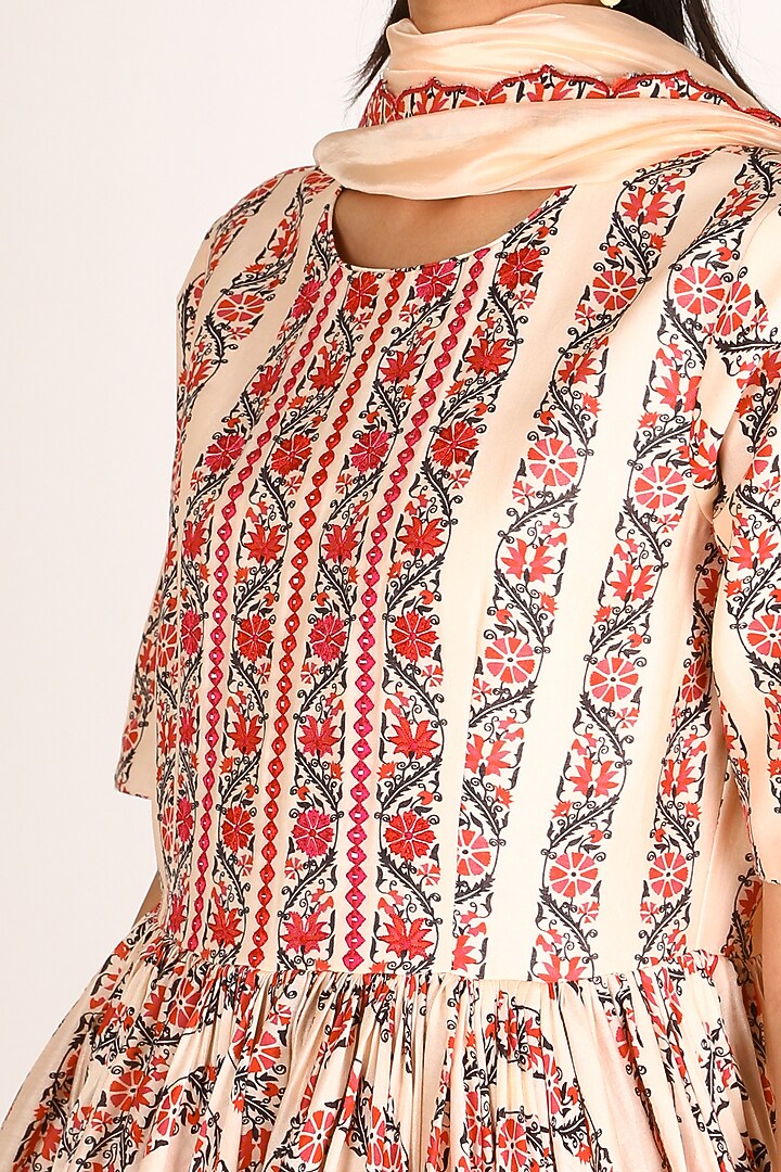 Peach Silk Chanderi Gharara Set by Punit Balana at Pernia's Pop Up Shop