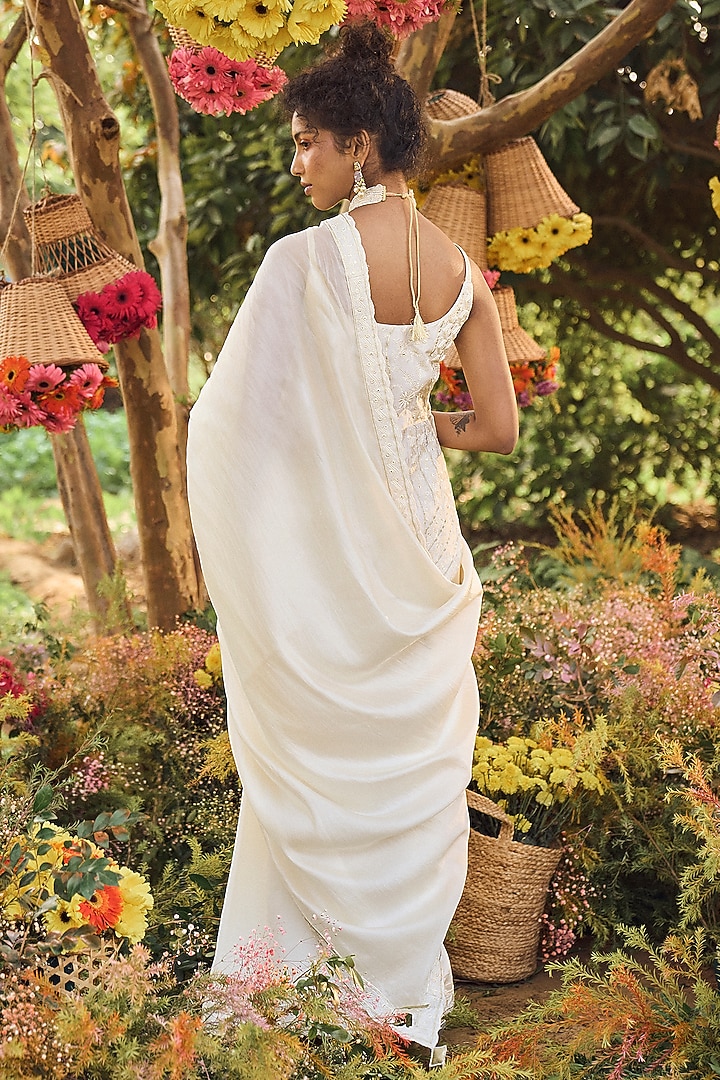 Ivory Silk Organza Wedding Saree Set by Punit Balana at Pernia's Pop Up Shop