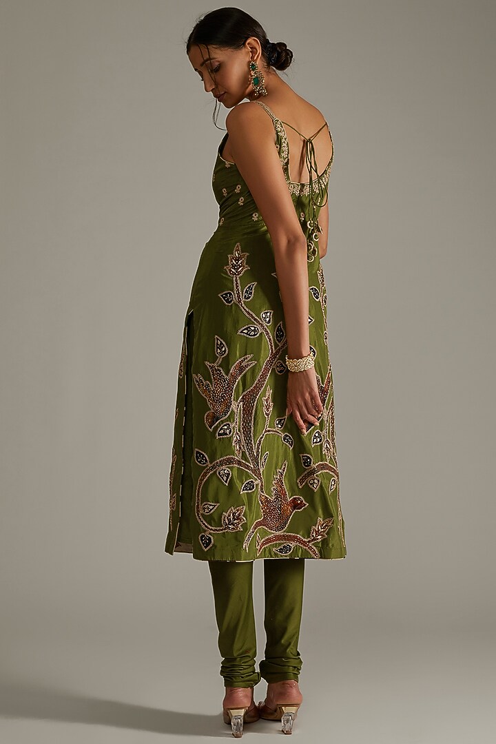 Dark Green Embroidered Kurta Set by Punit Balana at Pernia's Pop Up Shop