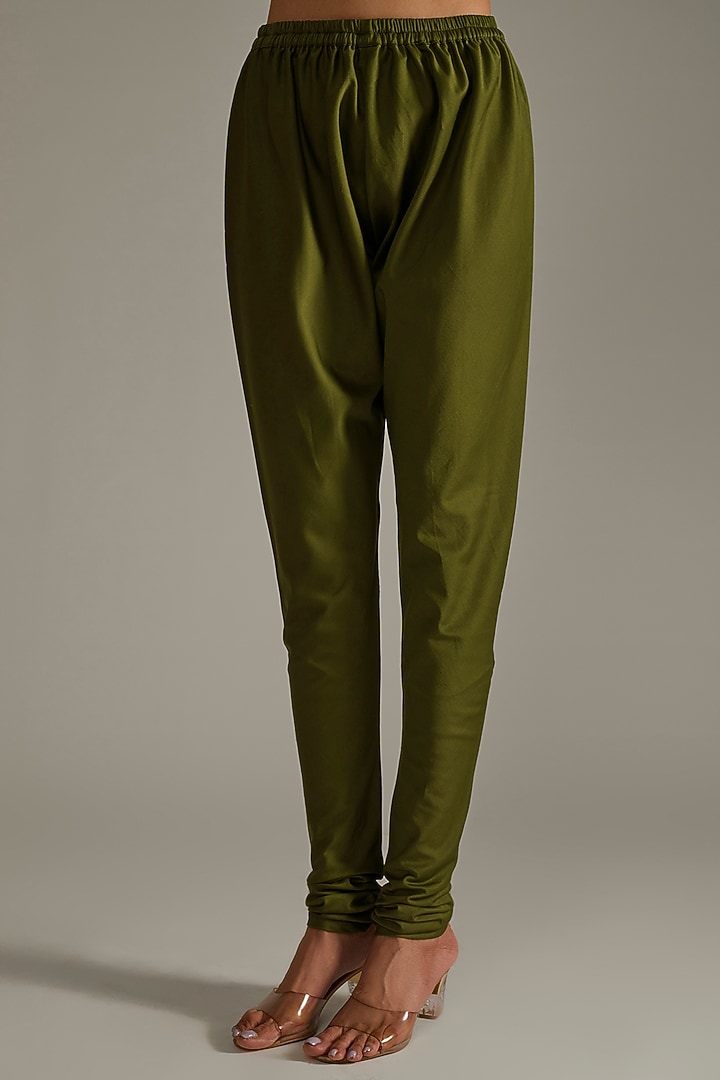 Dark Green Embroidered Kurta Set by Punit Balana at Pernia's Pop Up Shop